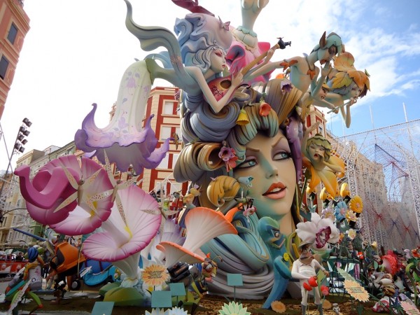 فستیوال لاس فالاس والنسیا از خاص‌ترین جشن‌ها و فستیوال‌های کشور اسپانیا